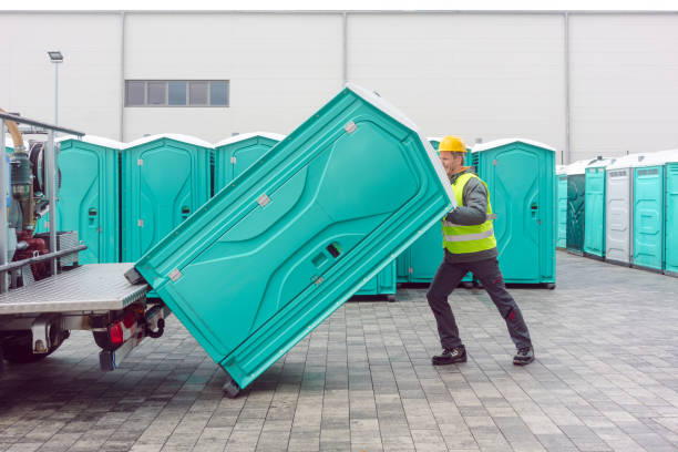 Best Porta potty rental near me  in Henryville, IN