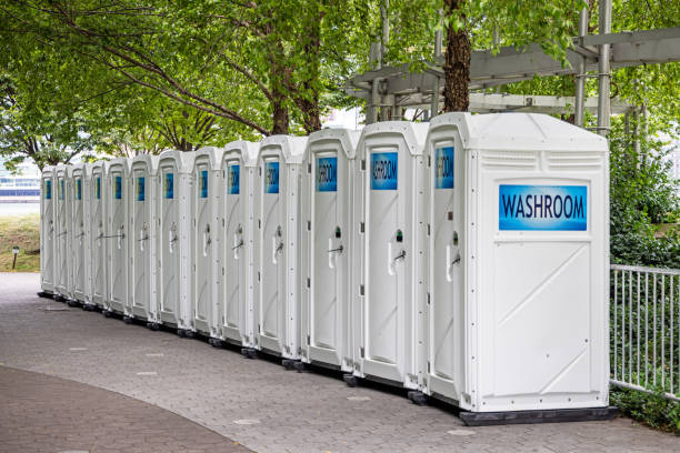 Portable Toilet Options We Offer in Henryville, IN